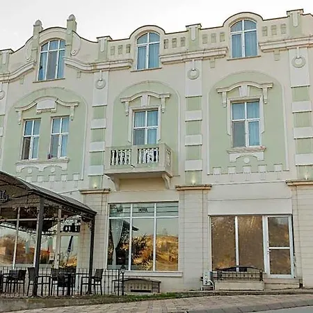 فندق Hotel Central Balchik 2*