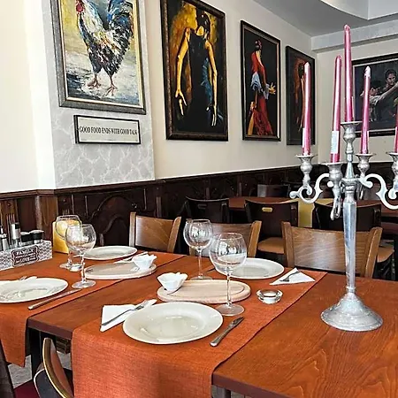 Hotel Central Balchik فندق 2*